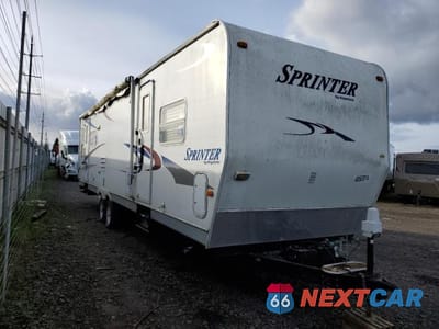 2004 KEYSTONE SPRINTER 4YDE320214A213232 - główne zdjęcie licytacji z USA - miniatura