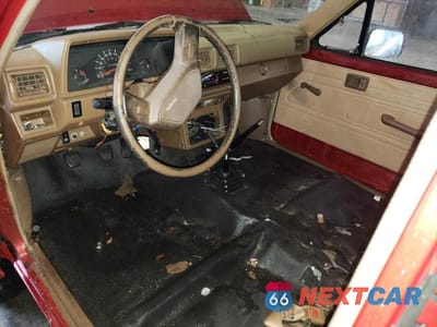 Zdjęcie 8 z 12 samochodu: 1987 TOYOTA PICKUP RN64 DLX VIN:JT4RN64D1H5065138 - miniatura