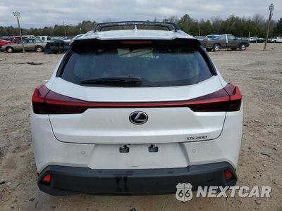 Zdjęcie 6 z 12 samochodu: 2021 LEXUS UX 200 VIN:JTHP3JBH4M2045448 - miniatura