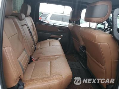 Zdjęcie 10 z 12 samochodu: 2022 TOYOTA TUNDRA CREWMAX PLATINUM VIN:5TFMA5DB6NX023790 - miniatura