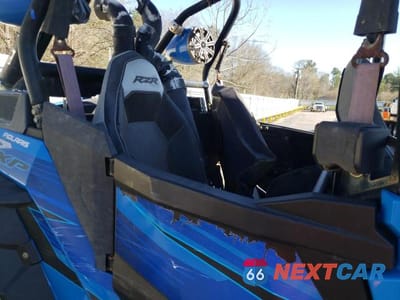 Zdjęcie 6 z 10 samochodu: 2015 POLARIS RZR XP 4 1000 EPS VIN:3NSVFE992FF369132 - miniatura