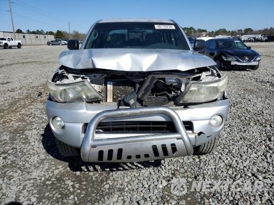 Piąte zdjęcie samochodu w środku: 2011 TOYOTA TACOMA DOUBLE CAB PRERUNNER VIN:3TMJU4GN8BM120503 - miniatura