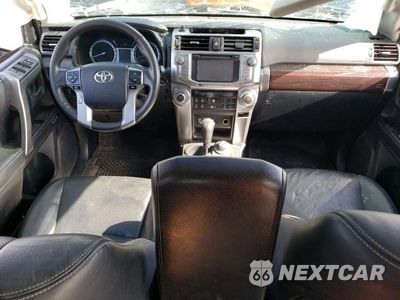 Zdjęcie 8 z 13 samochodu: 2018 TOYOTA 4RUNNER SR5/SR5 PREMIUM VIN:JTEBU5JR5J5546476 - miniatura