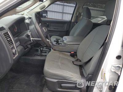 Zdjęcie 7 z 12 samochodu: 2017 RAM 2500 ST VIN:3C6UR5CL2HG727052 - miniatura