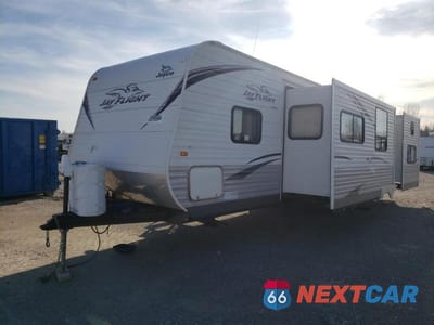 Drugie zdjęcie samochodu z przodu: 2012 JAYCO JAYFLIGHT VIN:1UJBJ0BS1C18R0401 - miniatura