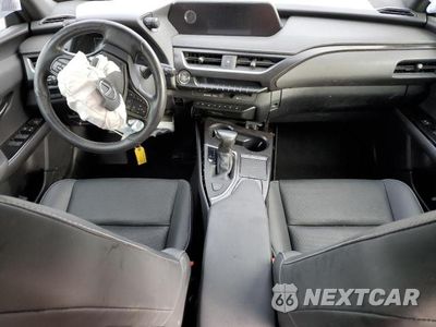 Zdjęcie 8 z 12 samochodu: 2021 LEXUS UX 200 VIN:JTHP3JBH4M2045448 - miniatura