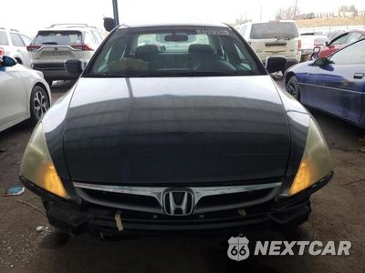 Piąte zdjęcie samochodu w środku: 2006 HONDA ACCORD SE VIN:1HGCM56366A049045 - miniatura
