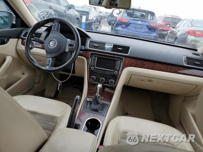 Zdjęcie 8 z 12 samochodu: 2013 VOLKSWAGEN PASSAT SEL VIN:1VWCH7A37DC079496 - miniatura
