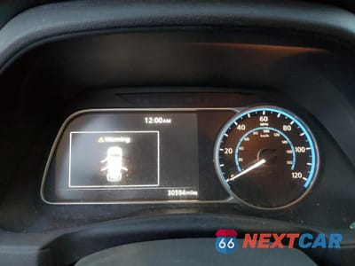 Zdjęcie 9 z 12 samochodu: 2019 NISSAN LEAF S VIN:1N4AZ1CP2KC304723 - miniatura