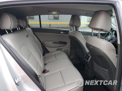 Zdjęcie 10 z 12 samochodu: 2017 KIA SPORTAGE EX VIN:KNDPN3AC8H7051243 - miniatura