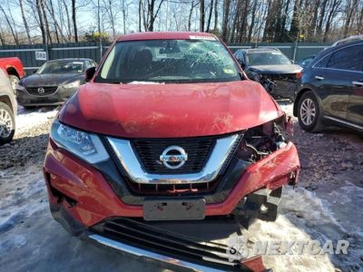 Piąte zdjęcie samochodu w środku: 2017 NISSAN ROGUE S VIN:JN8AT2MVXHW258083 - miniatura