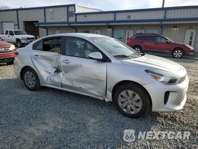 Czwarte zdjęcie samochodu z boku: 2020 KIA RIO LX VIN:3KPA24AD5LE327285 - miniatura