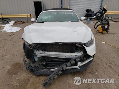 Piąte zdjęcie samochodu w środku: 2017 FORD MUSTANG VIN:1FATP8UHXH5293711 - miniatura