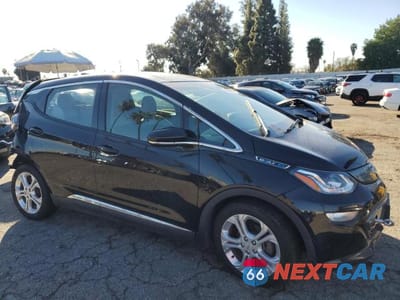 Czwarte zdjęcie samochodu z boku: 2019 CHEVROLET BOLT EV LT VIN:1G1FY6S00K4111512 - miniatura