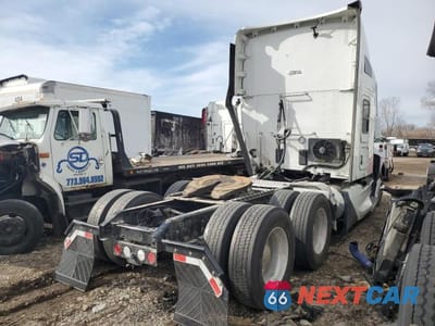 Czwarte zdjęcie samochodu z boku: 2023 KENWORTH CONSTRUCTION T680 VIN:1XKYDP9XXPJ228418 - miniatura