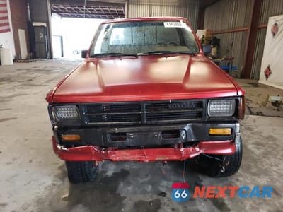 Piąte zdjęcie samochodu w środku: 1987 TOYOTA PICKUP RN64 DLX VIN:JT4RN64D1H5065138 - miniatura