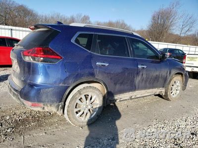 Trzecie zdjęcie samochodu z tyłu: 2017 NISSAN ROGUE S VIN:5N1AT2MT5HC770132 - miniatura