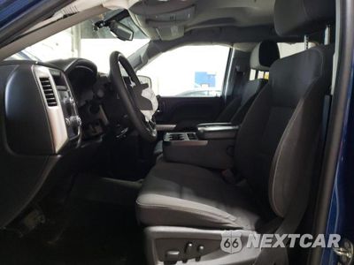 Zdjęcie 7 z 12 samochodu: 2018 CHEVROLET SILVERADO K1500 LT VIN:1GCVKREH8JZ131516 - miniatura