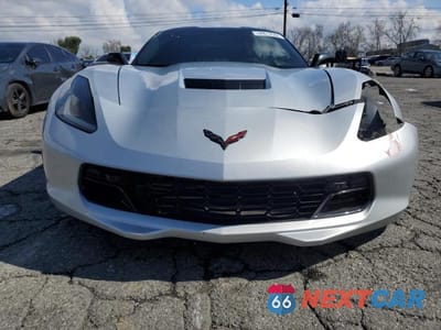 Piąte zdjęcie samochodu w środku: 2015 CHEVROLET CORVETTE STINGRAY Z51 3LT VIN:1G1YM2D78F5111779 - miniatura