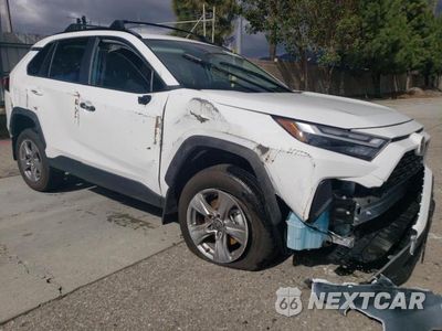 Czwarte zdjęcie samochodu z boku: 2023 TOYOTA RAV4 XLE VIN:2T3W1RFV5PC246287 - miniatura