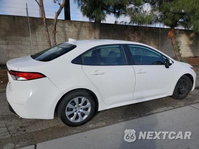 Trzecie zdjęcie samochodu z tyłu: 2021 TOYOTA COROLLA LE VIN:5YFEPMAE3MP185093 - miniatura