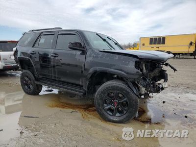 Czwarte zdjęcie samochodu z boku: 2015 TOYOTA 4RUNNER SR5 VIN:JTEBU5JR3F5214060 - miniatura