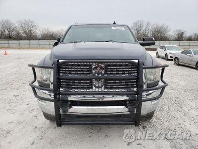 Piąte zdjęcie samochodu w środku: 2016 RAM 2500 SLT VIN:3C6UR5DL0GG102243 - miniatura