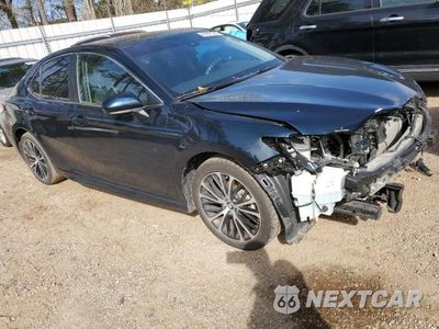 Czwarte zdjęcie samochodu z boku: 2019 TOYOTA CAMRY L VIN:4T1B11HK0KU713988 - miniatura