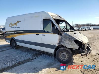 Czwarte zdjęcie samochodu z boku: 2008 DODGE SPRINTER 2500 VIN:WD0PE845485226360 - miniatura