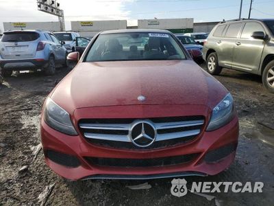 Piąte zdjęcie samochodu w środku: 2017 MERCEDES-BENZ C 300 4MATIC VIN:55SWF4KBXHU182610 - miniatura