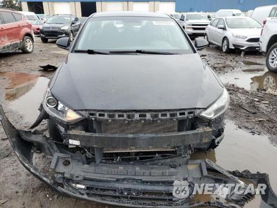 Piąte zdjęcie samochodu w środku: 2018 HYUNDAI ELANTRA SE VIN:5NPD74LF4JH286296 - miniatura