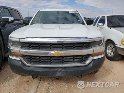 Piąte zdjęcie samochodu w środku: 2018 CHEVROLET SILVERADO K1500 VIN:3GCUKNEC1JG456405 - miniatura