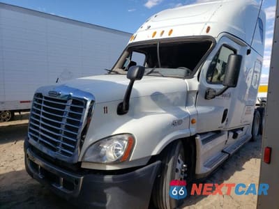 Drugie zdjęcie samochodu z przodu: 2012 FREIGHTLINER CASCADIA 125 VIN:1FUJGLDR0CSBT4036 - miniatura