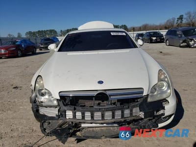 Piąte zdjęcie samochodu w środku: 2007 MERCEDES-BENZ CLS 550 VIN:WDDDJ72X27A104971 - miniatura