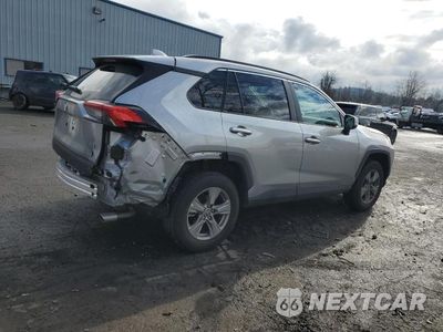 Trzecie zdjęcie samochodu z tyłu: 2023 TOYOTA RAV4 XLE VIN:2T3P1RFV9PW374633 - miniatura