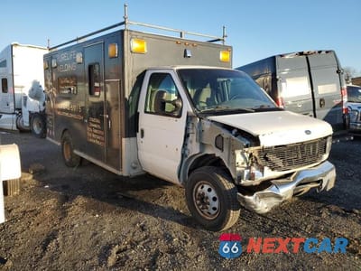 Czwarte zdjęcie samochodu z boku: 1999 FORD ECONOLINE E450 SUPER DUTY CUTAWAY VAN RV VIN:1FDXE40F1XHB67955 - miniatura