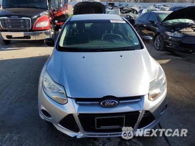 Piąte zdjęcie samochodu w środku: 2012 FORD FOCUS S VIN:1FAHP3E24CL466808 - miniatura