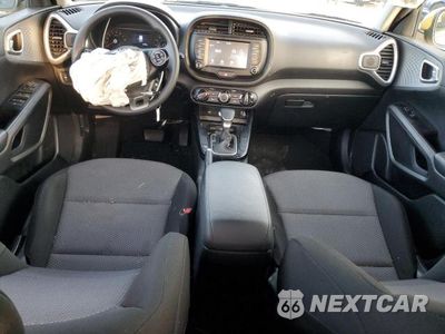 Zdjęcie 8 z 12 samochodu: 2020 KIA SOUL LX VIN:KNDJ23AU9L7046634 - miniatura