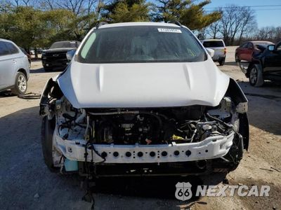 Piąte zdjęcie samochodu w środku: 2017 FORD ESCAPE SE VIN:1FMCU9G9XHUE37966 - miniatura
