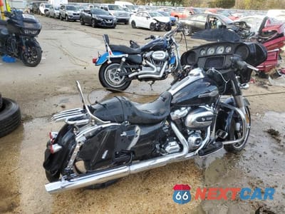 Czwarte zdjęcie samochodu z boku: 2022 HARLEY-DAVIDSON FLHX VIN:1HD1KBC18NB6L1649 - miniatura
