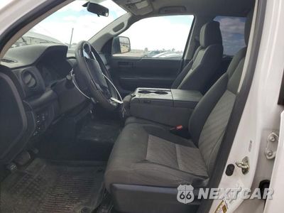 Zdjęcie 7 z 12 samochodu: 2017 TOYOTA TUNDRA DOUBLE CAB SR/SR5 VIN:5TFRM5F19HX117992 - miniatura