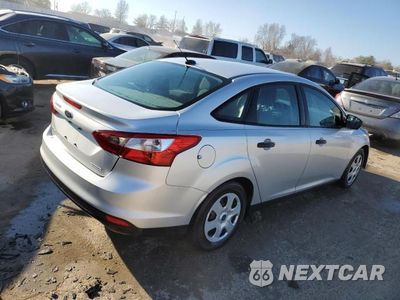 Trzecie zdjęcie samochodu z tyłu: 2012 FORD FOCUS S VIN:1FAHP3E24CL466808 - miniatura