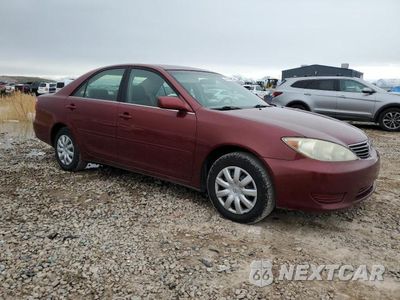 Czwarte zdjęcie samochodu z boku: 2005 TOYOTA CAMRY LE VIN:JTDBE32K853034610 - miniatura