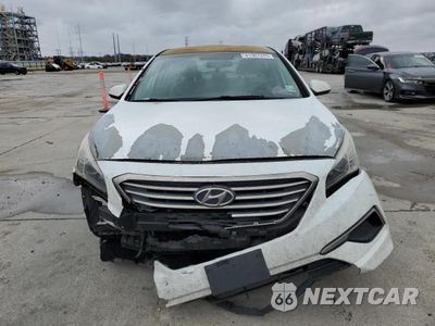 Piąte zdjęcie samochodu w środku: 2017 HYUNDAI SONATA SE VIN:5NPE24AF4HH494372 - miniatura