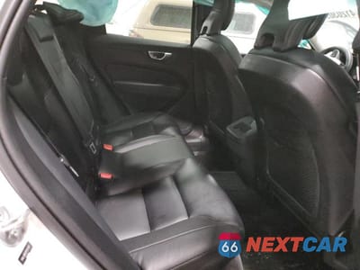 Zdjęcie 11 z 13 samochodu: 2023 VOLVO XC60 CORE VIN:YV4L12RV3P1253707 - miniatura
