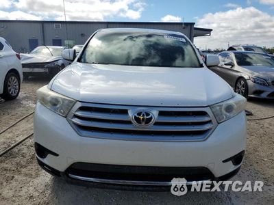 Piąte zdjęcie samochodu w środku: 2012 TOYOTA HIGHLANDER BASE VIN:5TDZA3EH2CS023785 - miniatura