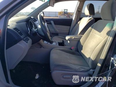 Zdjęcie 7 z 13 samochodu: 2012 TOYOTA HIGHLANDER HYBRID VIN:JTEBC3EH6C2010701 - miniatura