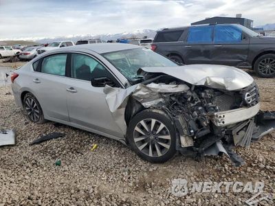 Czwarte zdjęcie samochodu z boku: 2017 NISSAN ALTIMA 2.5 VIN:1N4AL3AP7HC288897 - miniatura