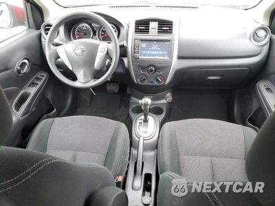 Zdjęcie 8 z 12 samochodu: 2019 NISSAN VERSA S VIN:3N1CN7AP9KL850463 - miniatura