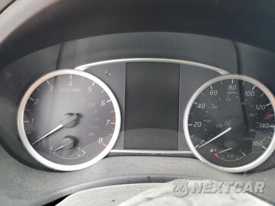 Zdjęcie 9 z 12 samochodu: 2018 NISSAN SENTRA S VIN:3N1AB7AP4JY264285 - miniatura